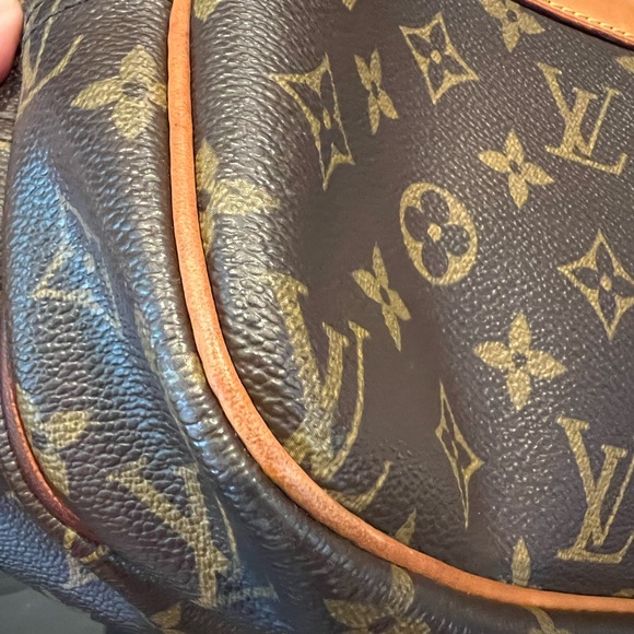 Louis Vuitton Pre-loved 2002 Monogram Reporter crossbody - Picture 6 of 11